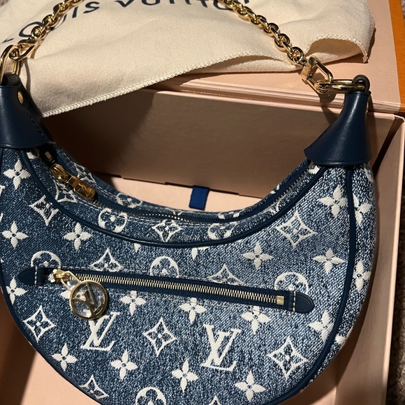 Louis Vuitton Loop Denim Bag - Picture 4 of 6